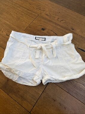 Abercrombie & Fitch Cream Drawstring High-Waist Women's Shorts